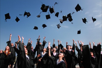 5 Tips for Landing a Good Job After College