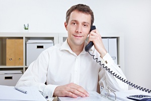 4 Steps to Cold Calling Your Way to an Interview