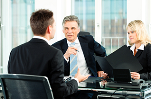 How to Land in a Job by Using Simple Social Media Strategies
